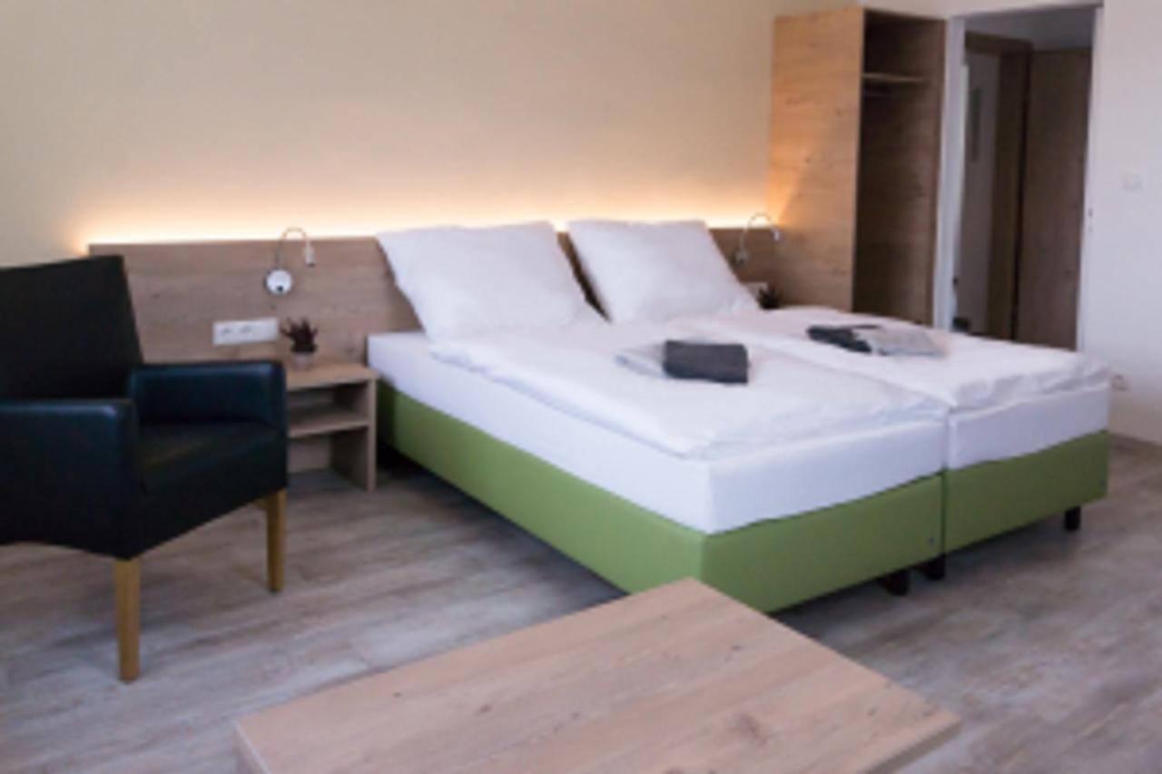 Bauers Gaestehaus Obersiebenbrunn Εξωτερικό φωτογραφία