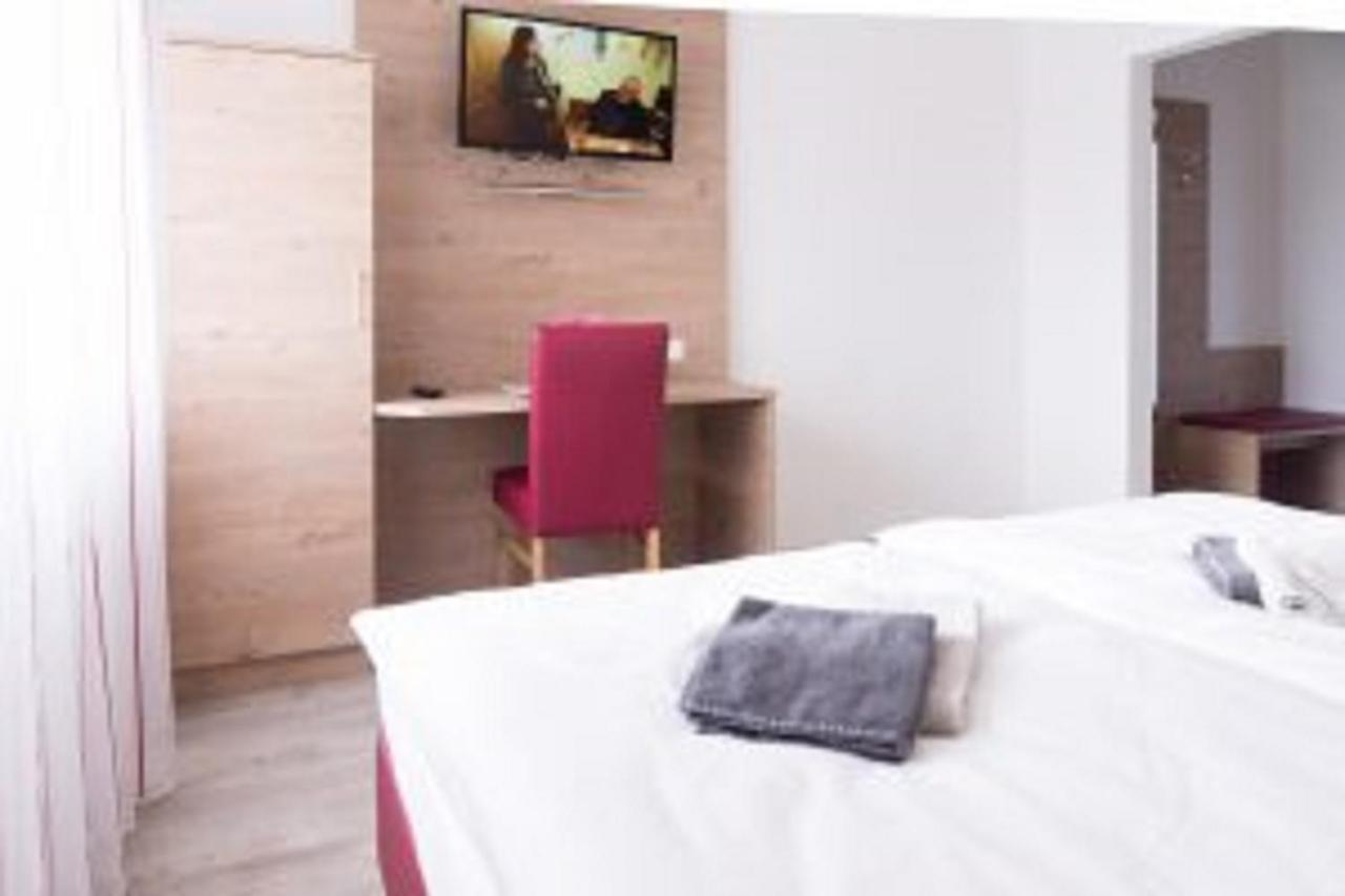 Bauers Gaestehaus Obersiebenbrunn Εξωτερικό φωτογραφία